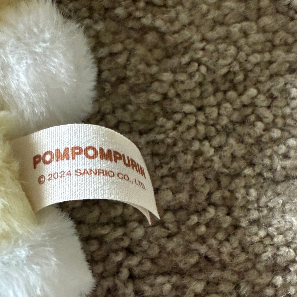 Sanrio Pompompurin Fuzzy Plush Keychain - Picture 6 of 12